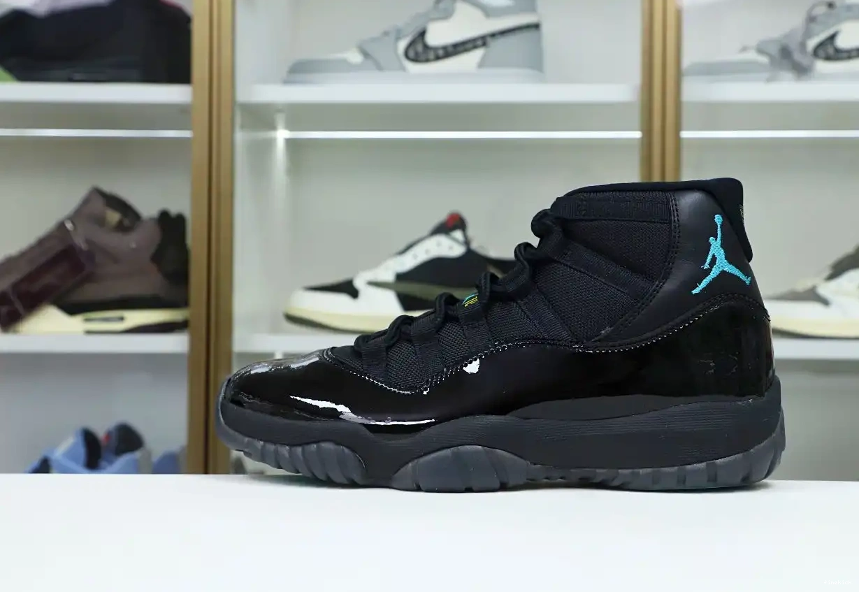 JORDAN GAMMA BLUE AIR RETRO 11 0402